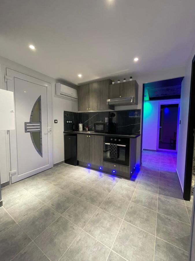 Belle Appartement Studieux Centre Ville Avignon Bagian luar foto